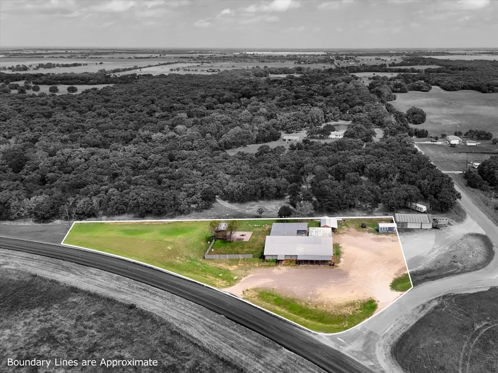 4553 Lake Felton Parkway Hallsburg, TX 76705
