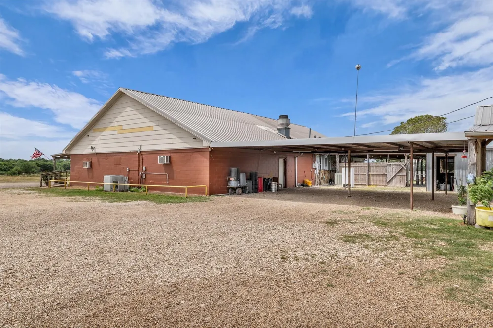 4553 Lake Felton Parkway Hallsburg, TX 76705