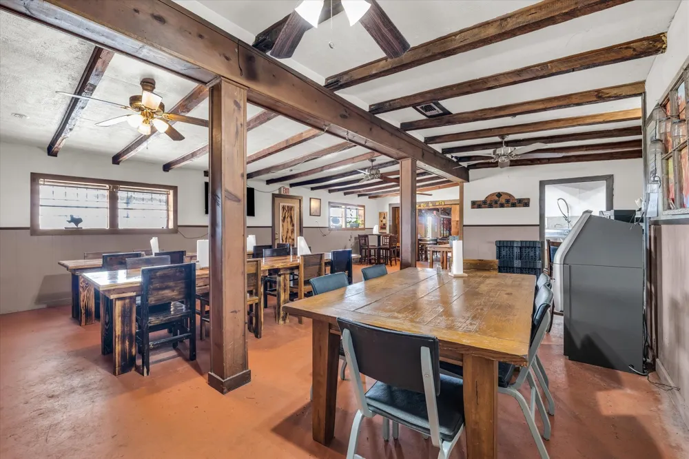 4553 Lake Felton Parkway Hallsburg, TX 76705