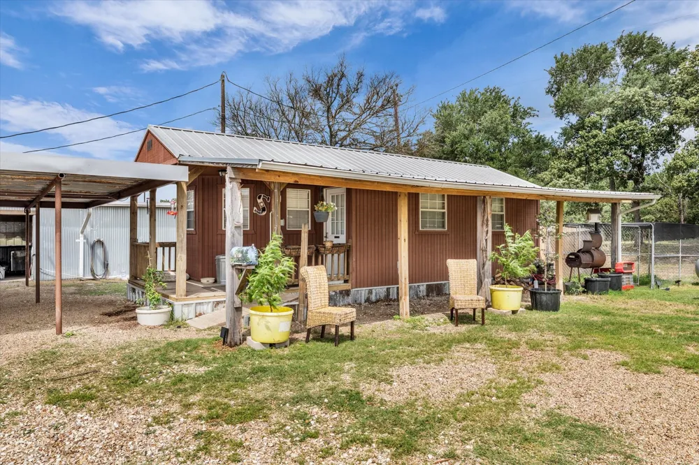 4553 Lake Felton Parkway Hallsburg, TX 76705