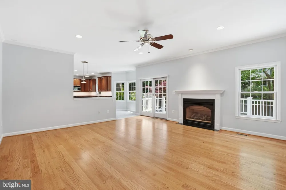 8613 VERNON AVENUE Alexandria, VA 22309