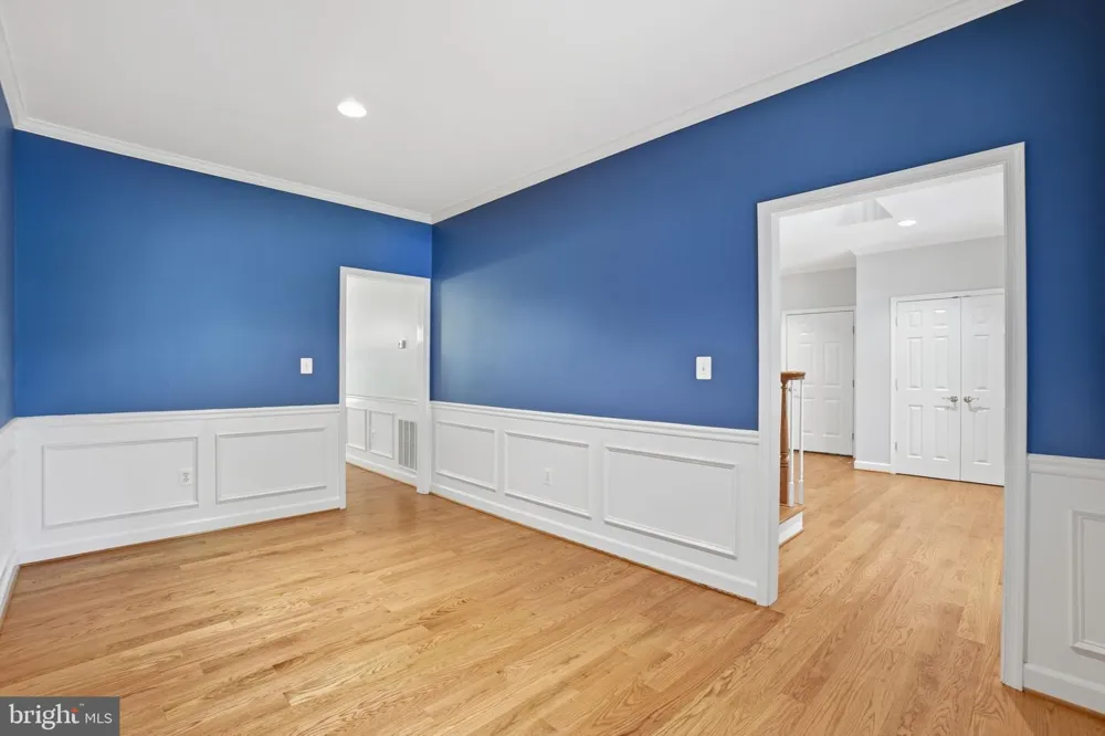 8613 VERNON AVENUE Alexandria, VA 22309