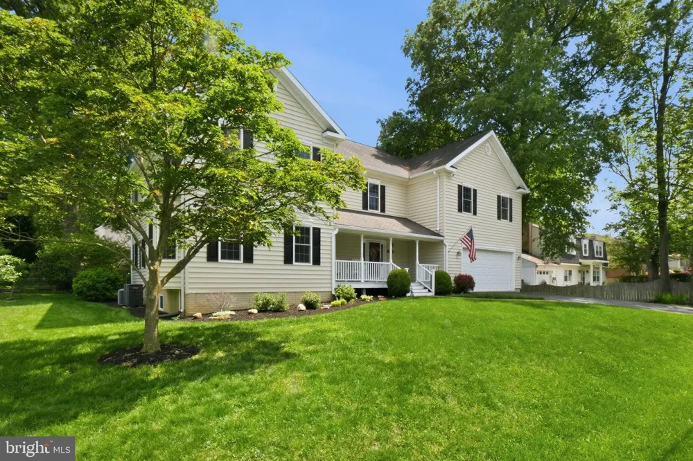 8613 VERNON AVENUE Alexandria, VA 22309