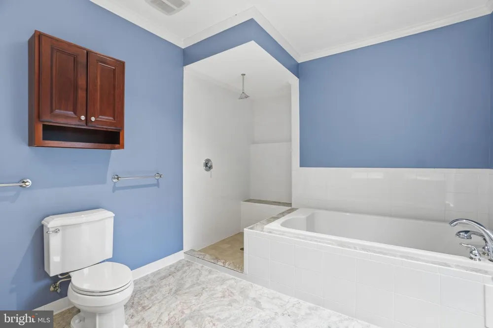 8613 VERNON AVENUE Alexandria, VA 22309