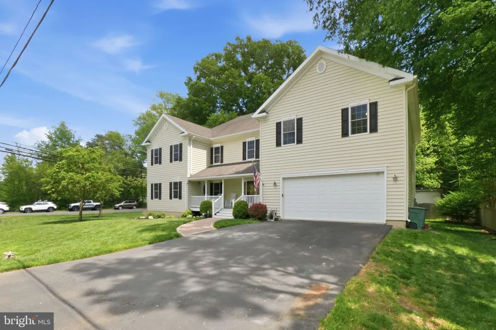 8613 VERNON AVENUE Alexandria, VA 22309
