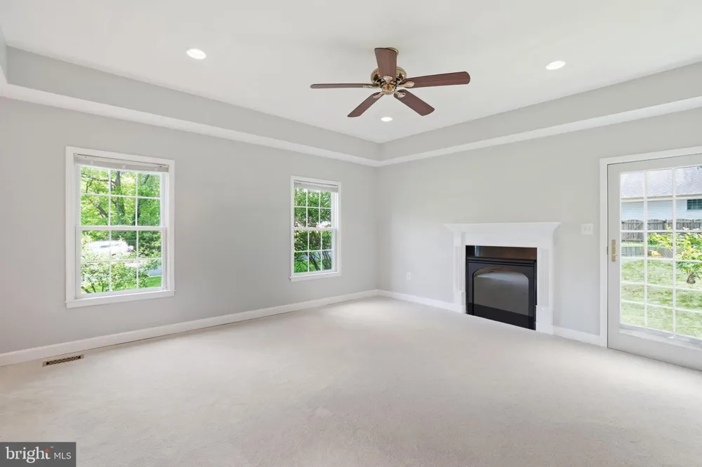 8613 VERNON AVENUE Alexandria, VA 22309