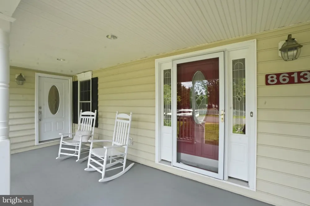 8613 VERNON AVENUE Alexandria, VA 22309
