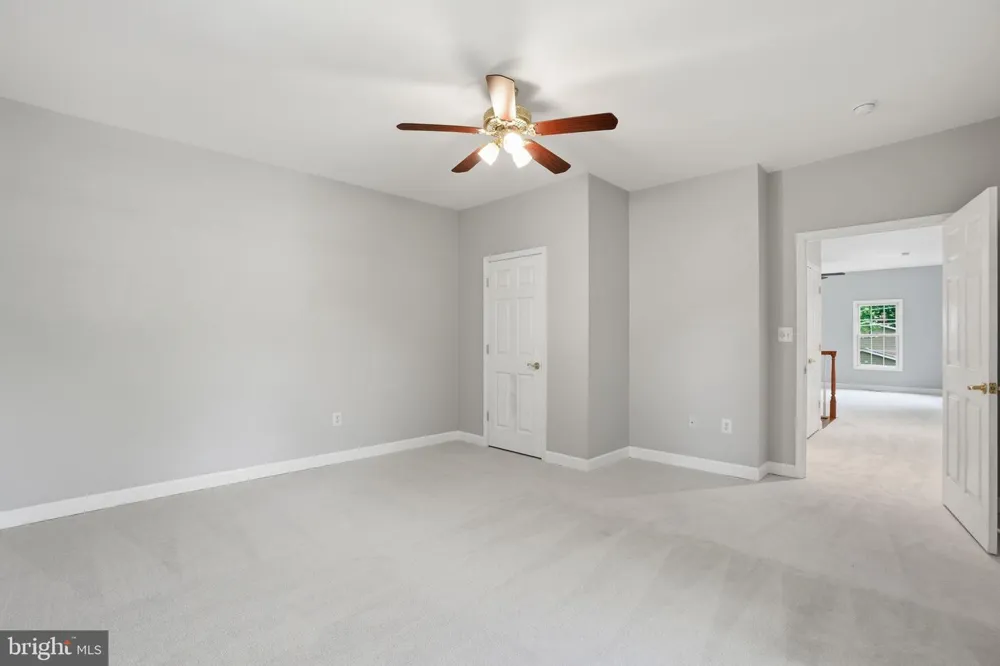 8613 VERNON AVENUE Alexandria, VA 22309