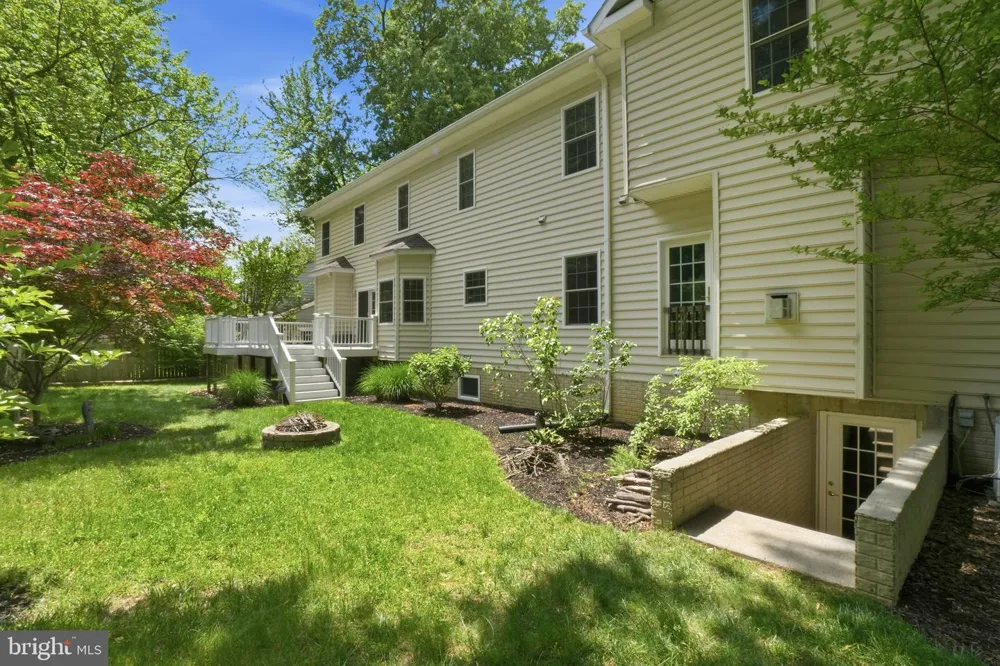 8613 VERNON AVENUE Alexandria, VA 22309