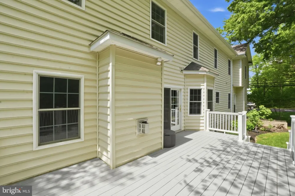 8613 VERNON AVENUE Alexandria, VA 22309