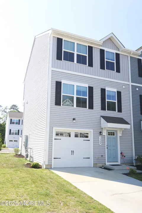 1304 Cyprus Court