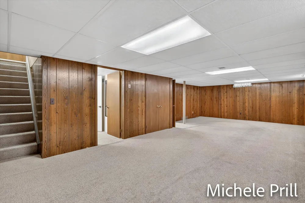 5160 Southglow Court SE Kentwood City, MI 49508