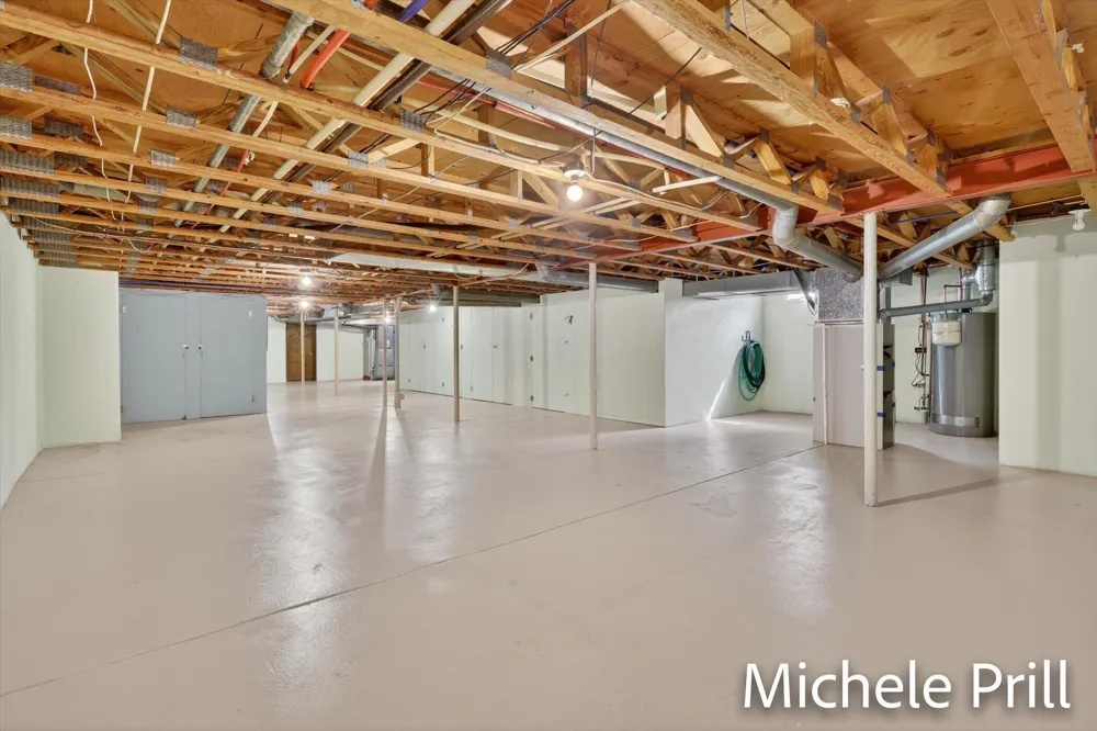 5160 Southglow Court SE Kentwood City, MI 49508