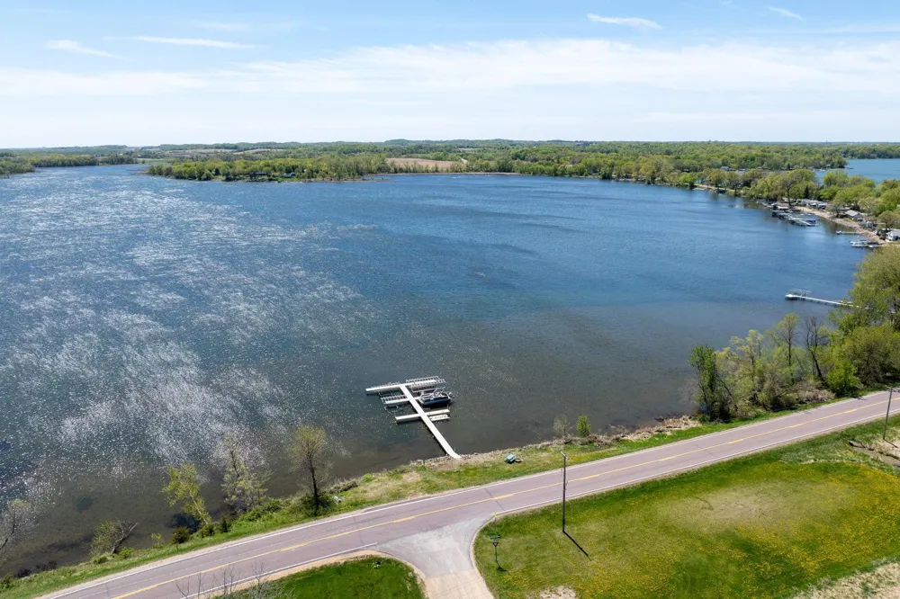 23473 Cardinal Drive Cleveland, MN 56017