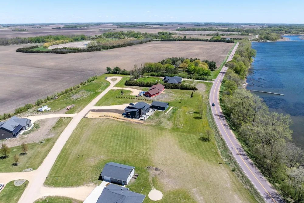 23473 Cardinal Drive Cleveland, MN 56017