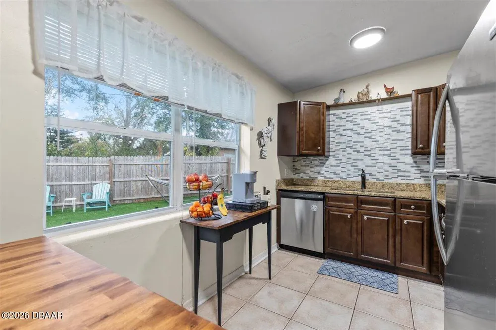 450 Card Avenue Holly Hill, FL 32117
