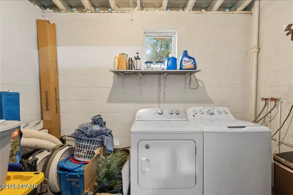450 Card Avenue Holly Hill, FL 32117