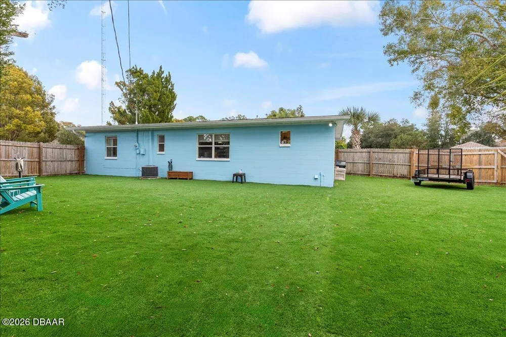 450 Card Avenue Holly Hill, FL 32117
