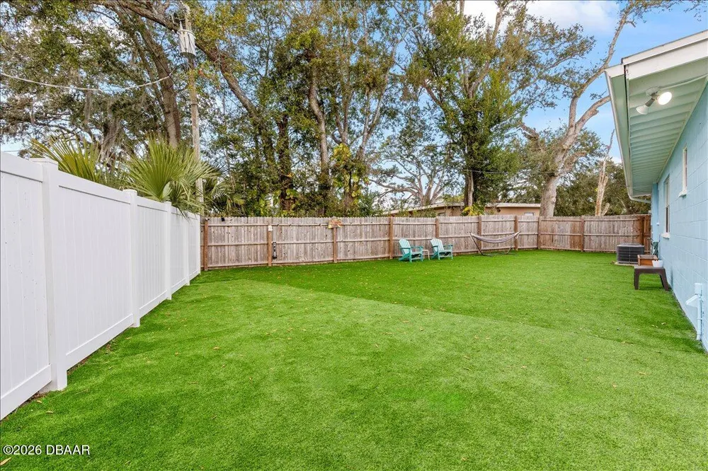450 Card Avenue Holly Hill, FL 32117