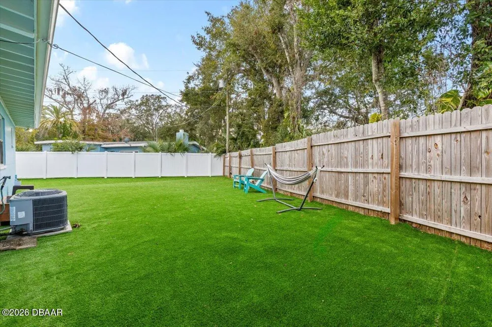 450 Card Avenue Holly Hill, FL 32117