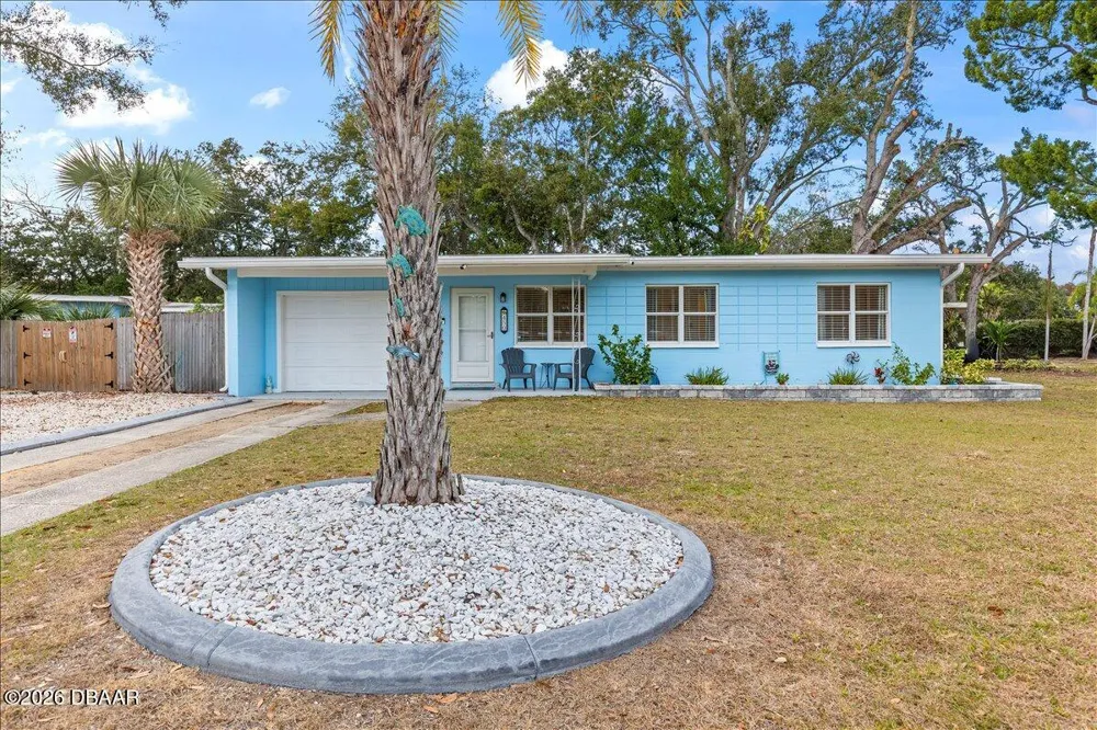 450 Card Avenue Holly Hill, FL 32117