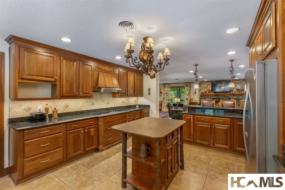 240 Round Hill Road Sapphire, NC 28774