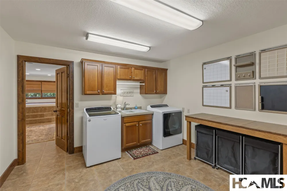 240 Round Hill Road Sapphire, NC 28774