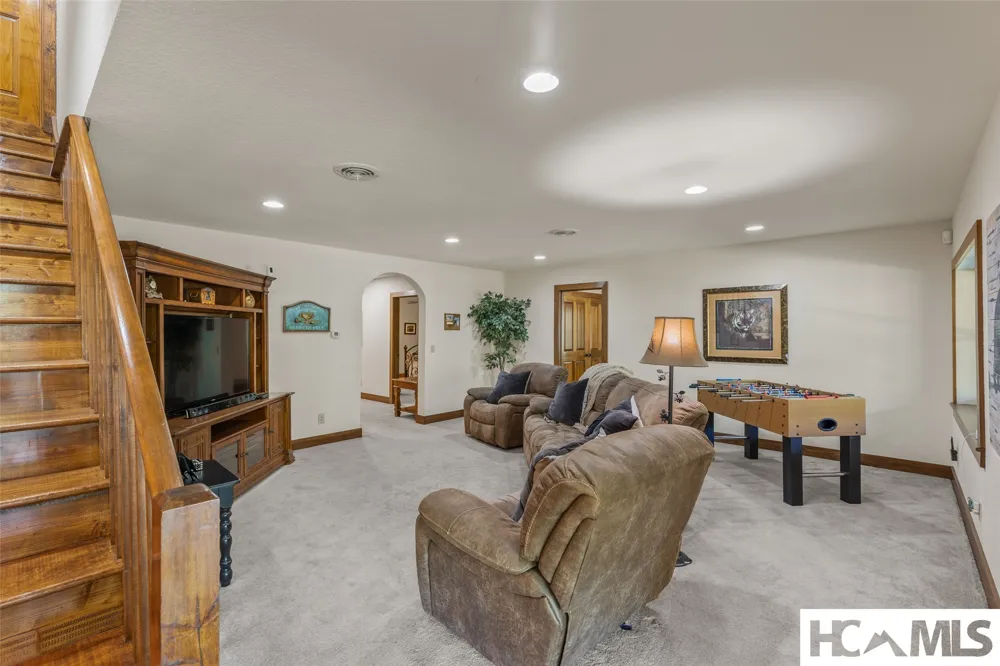 240 Round Hill Road Sapphire, NC 28774
