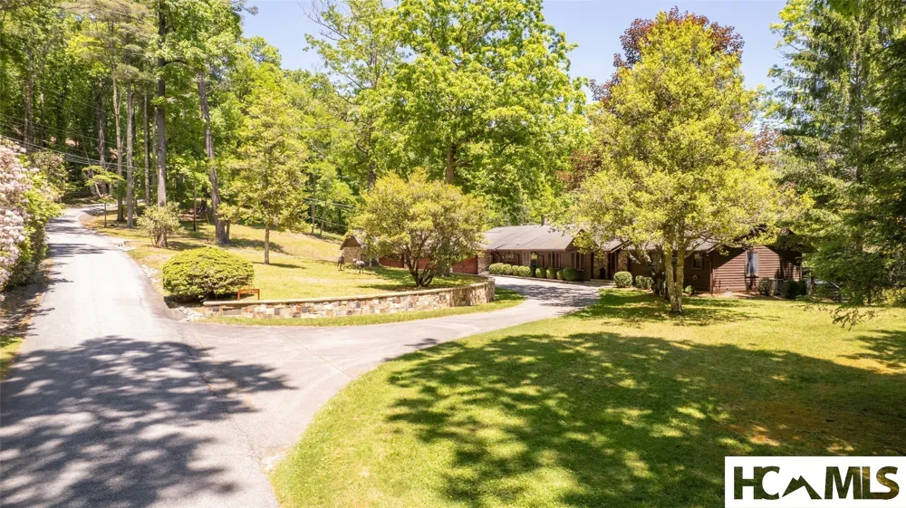240 Round Hill Road Sapphire, NC 28774