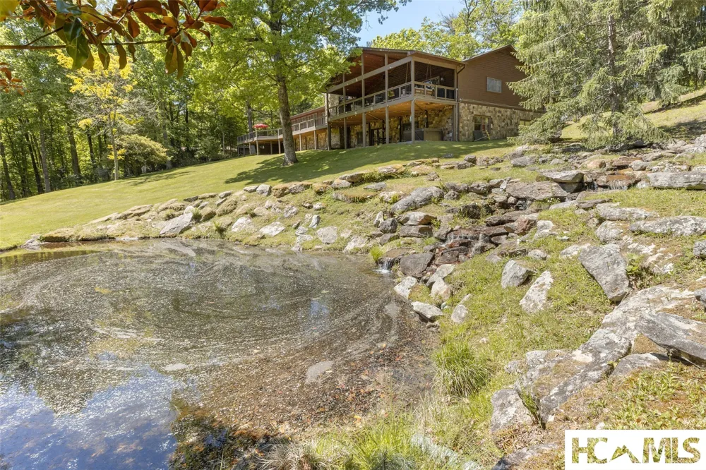 240 Round Hill Road Sapphire, NC 28774