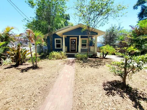 1215 E MOHAWK AVENUE