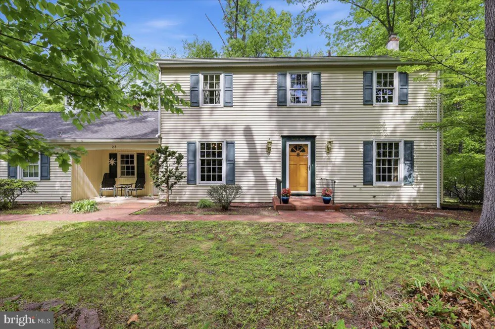 28 FOREST LANE Ewing, NJ 08628