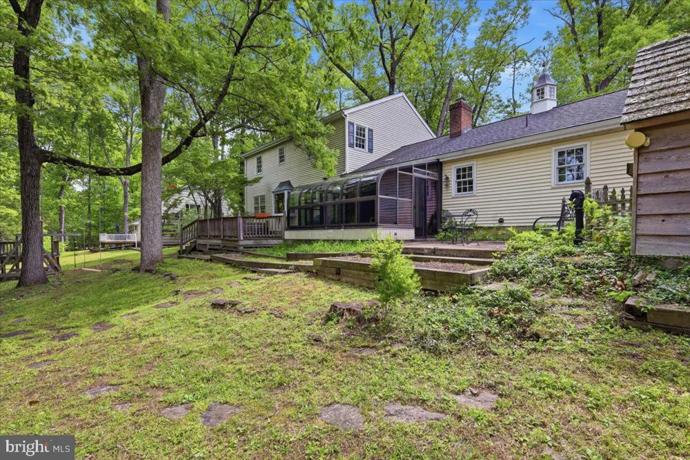 28 FOREST LANE Ewing, NJ 08628