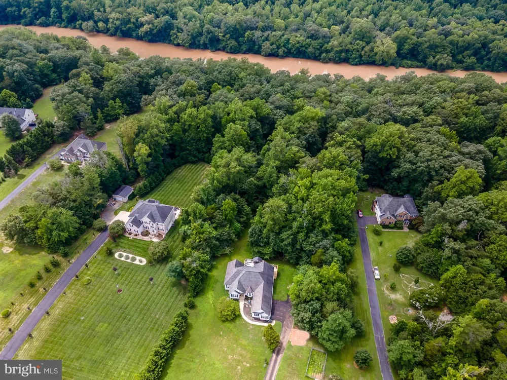 39 RIVER RIDGE LANE Fredericksburg, VA 22406