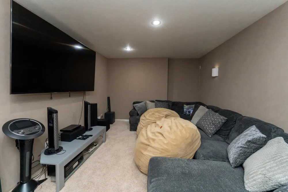 1107 Bundy Drive Broomfield Township, MI 48893