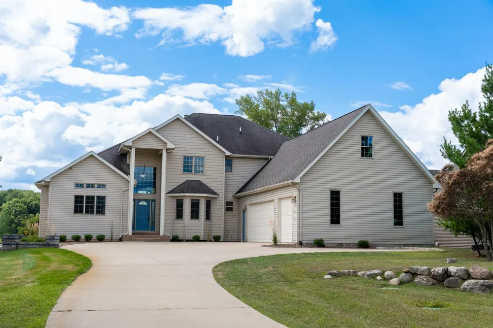 1107 Bundy Drive Broomfield Township, MI 48893