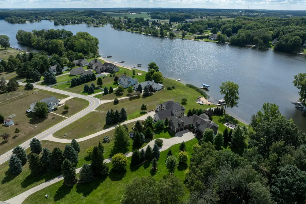 1107 Bundy Drive Broomfield Township, MI 48893
