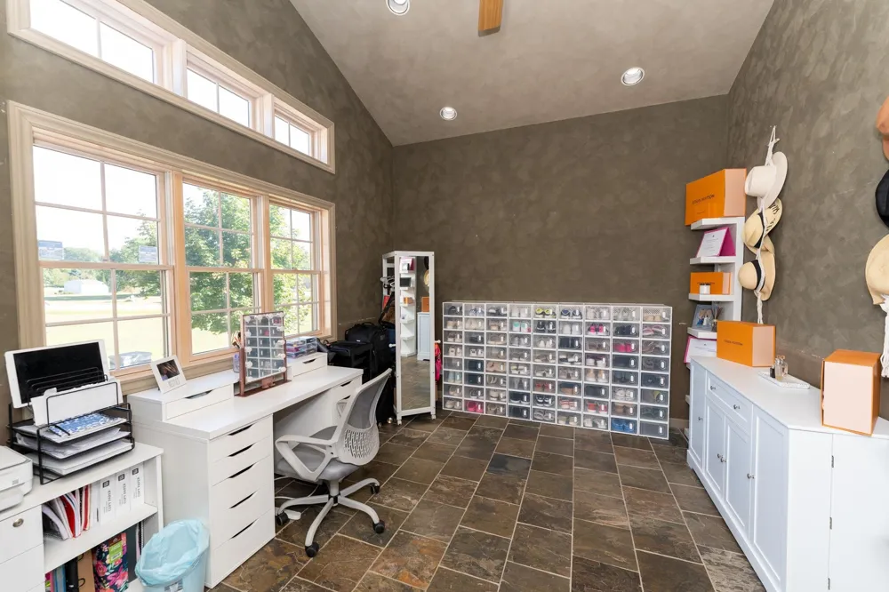 1107 Bundy Drive Broomfield Township, MI 48893