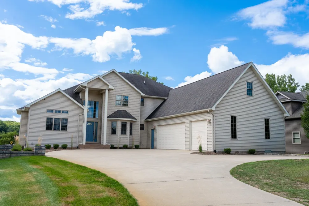 1107 Bundy Drive Broomfield Township, MI 48893