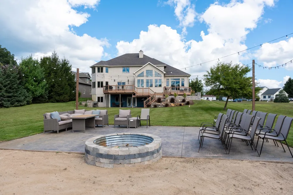 1107 Bundy Drive Broomfield Township, MI 48893