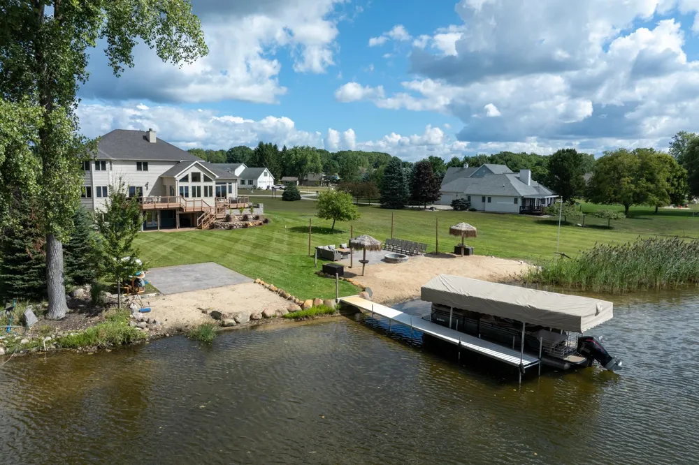 1107 Bundy Drive Broomfield Township, MI 48893