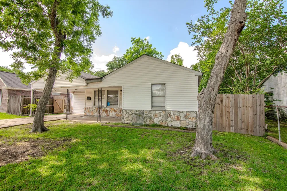 3119 Earl Street Pasadena, TX 77503