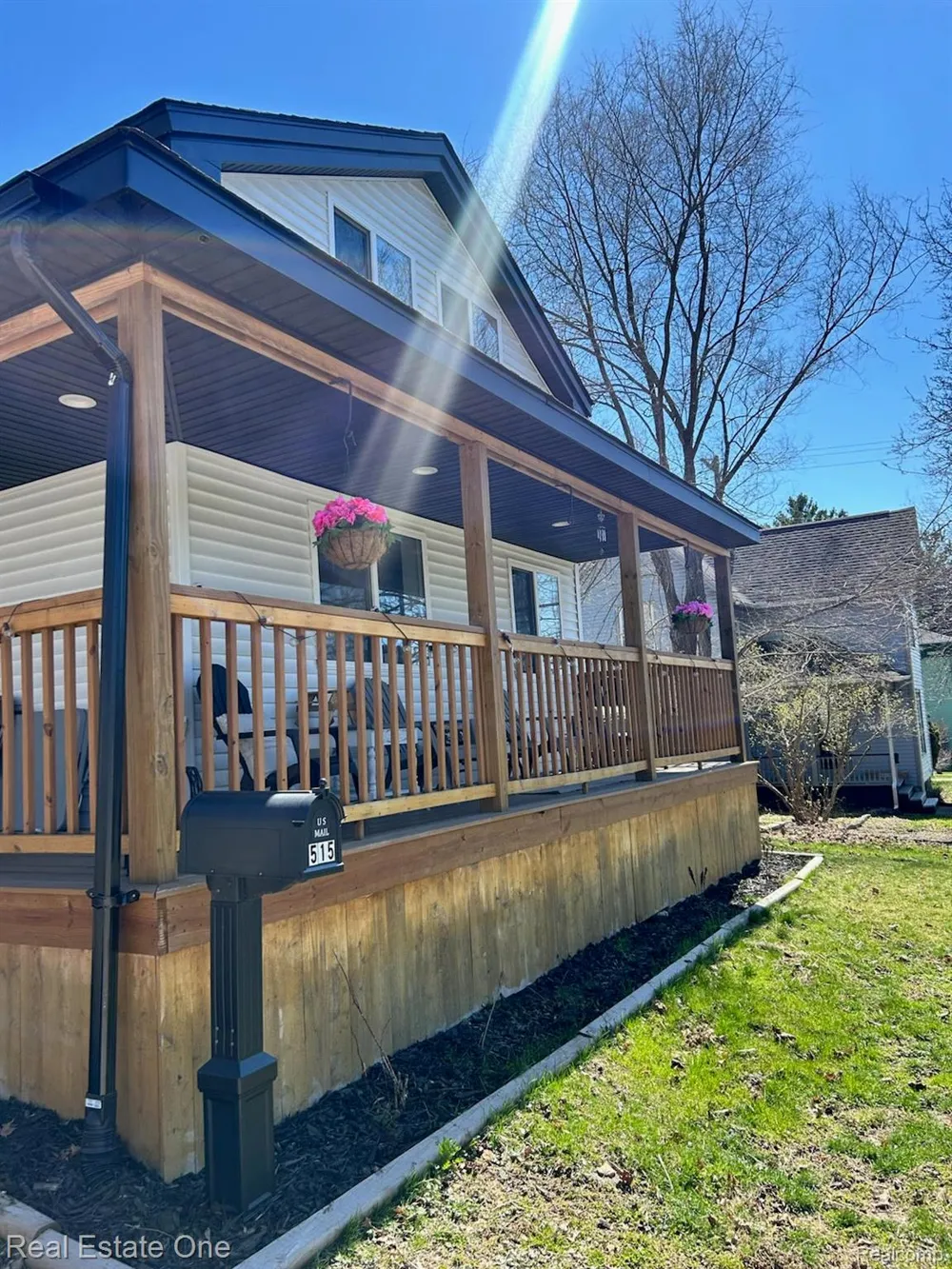 515 S Michigan Avenue Howell City, MI 48843