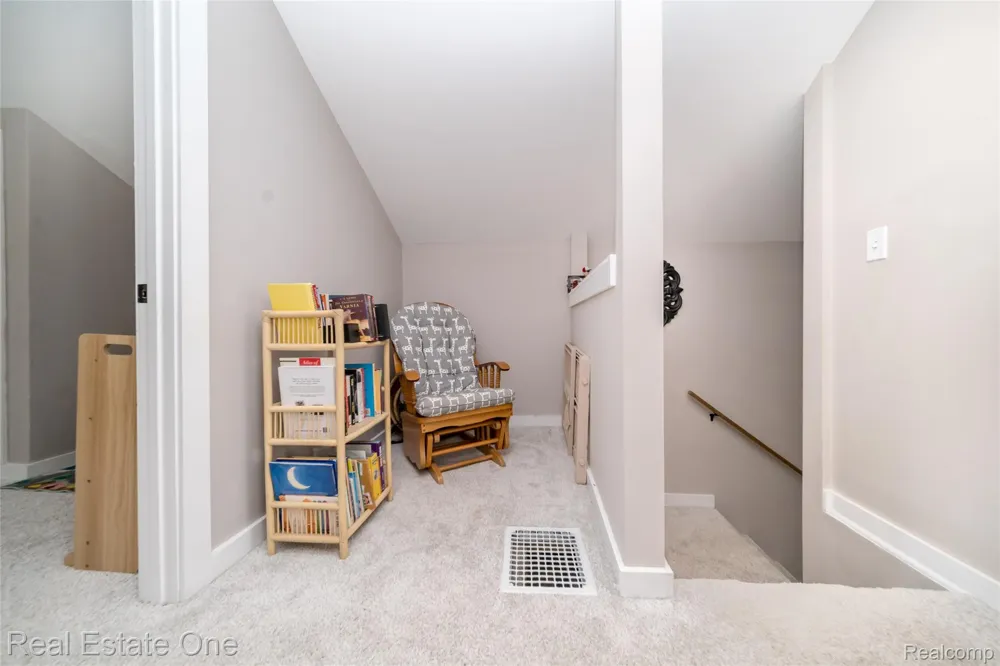 515 S Michigan Avenue Howell City, MI 48843