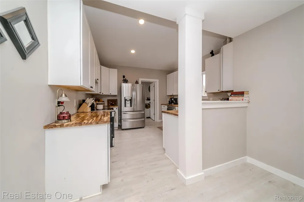 515 S Michigan Avenue Howell City, MI 48843