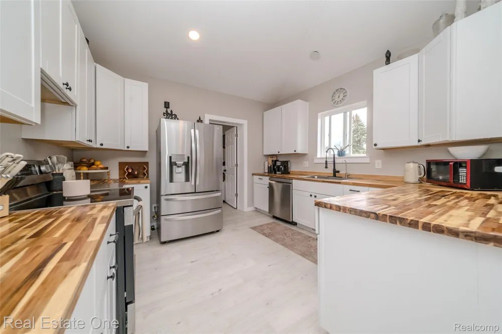 515 S Michigan Avenue Howell City, MI 48843