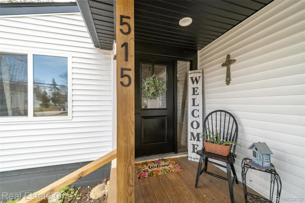 515 S Michigan Avenue Howell City, MI 48843
