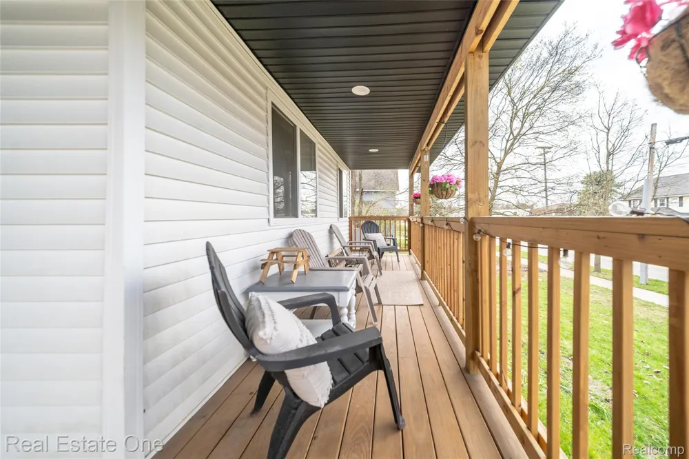 515 S Michigan Avenue Howell City, MI 48843