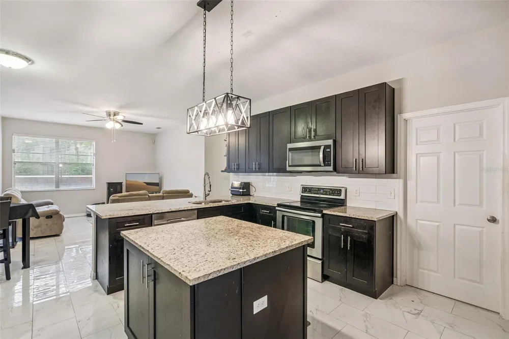 13805 EAGLES GLEN COURT Orlando, FL 32837