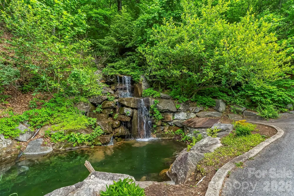 1620 North Haven Drive #CC18 Black Mountain, NC 28711